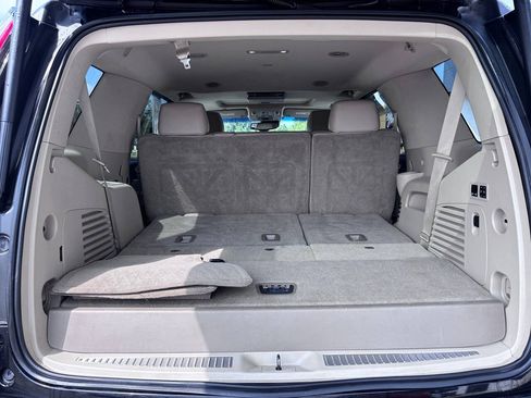 Used 2015 Cadillac Escalade Premium AWD/4WD image 25