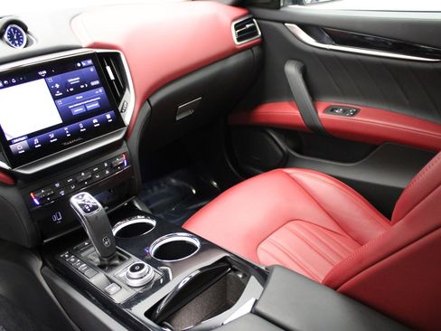 Used 2022 Maserati Ghibli Modena Q4 image 23