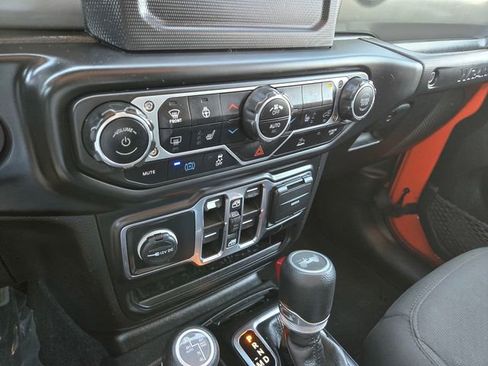Used 2023 Jeep Wrangler Unlimited w/ Cold Weather Group AWD/4WD image 19