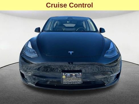 Used 2023 Tesla Model Y Performance image 4