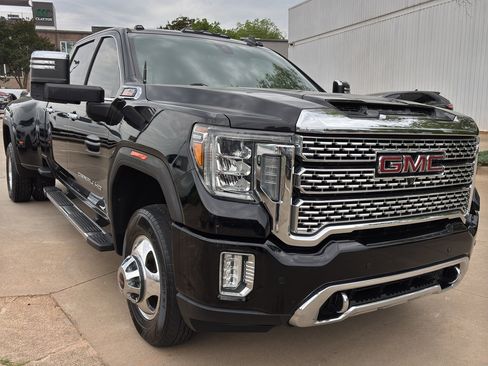 Used 2020 GMC Sierra 3500 Denali w/ Denali Ultimate Package AWD/4WD image 1