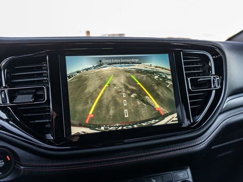 Used 2023 Dodge Durango GT image 31