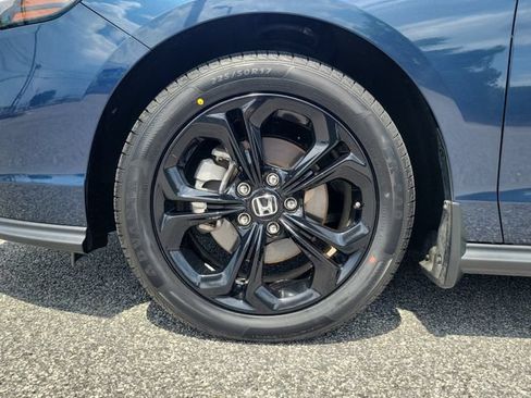 Certified 2025 Honda Accord SE image 7