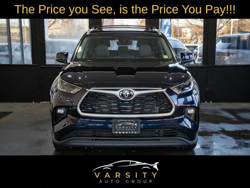 Used 2022 Toyota Highlander XLE image 2