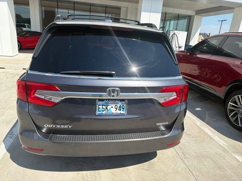 Used 2018 Honda Odyssey Touring image 16