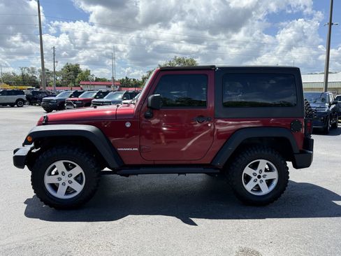 Used 2012 Jeep Wrangler Rubicon w/ PWR Convenience Group AWD/4WD image 7
