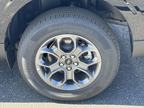 New 2025 Ford Maverick XLT image 19