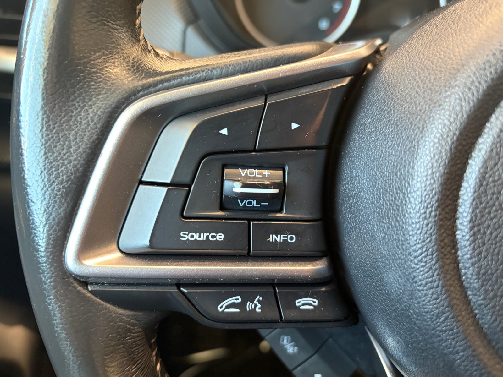 Used 2023 Subaru Forester Premium AWD/4WD image 20
