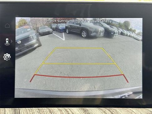 Used 2023 Kia Telluride EX w/ EX Captain's Chair Package image 30