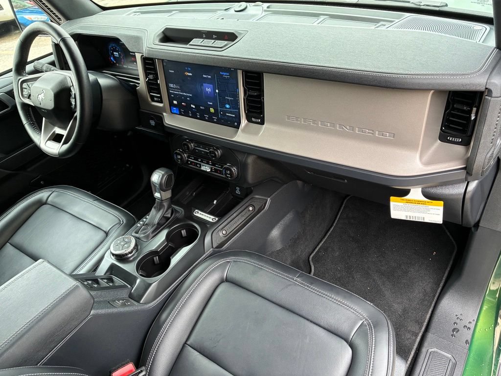 Used 2025 Ford Bronco Outer Banks AWD/4WD image 34