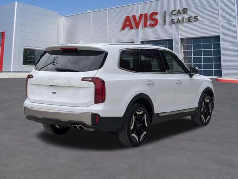 Used 2025 Kia Telluride S image 6