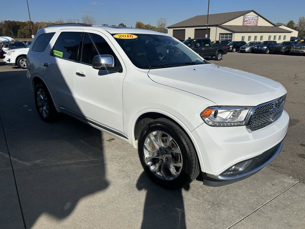 Used 2016 Dodge Durango Citadel w/ Trailer Tow Group IV AWD/4WD image 3