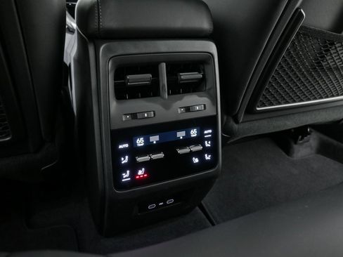 New 2025 Porsche Macan 4 Electric image 21