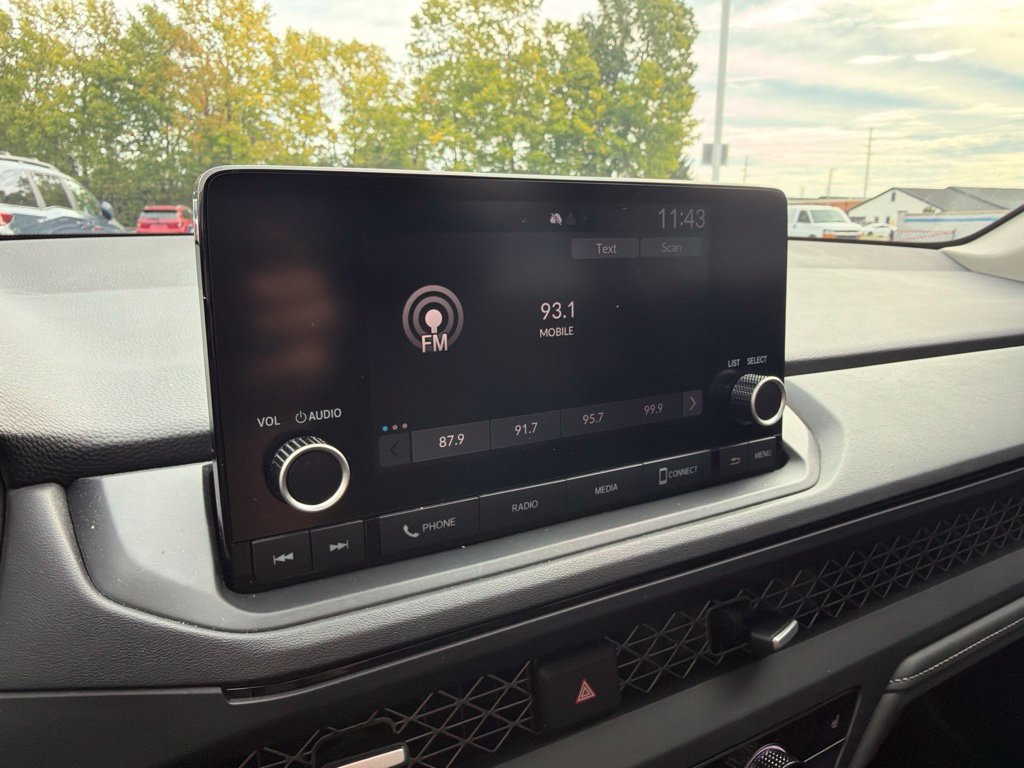 Used 2023 Honda Accord EX image 28