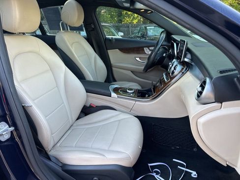 Used 2018 Mercedes-Benz C 300 Sedan image 8