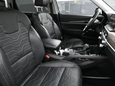 Used 2021 Kia Telluride SX w/ SX Prestige Package image 29