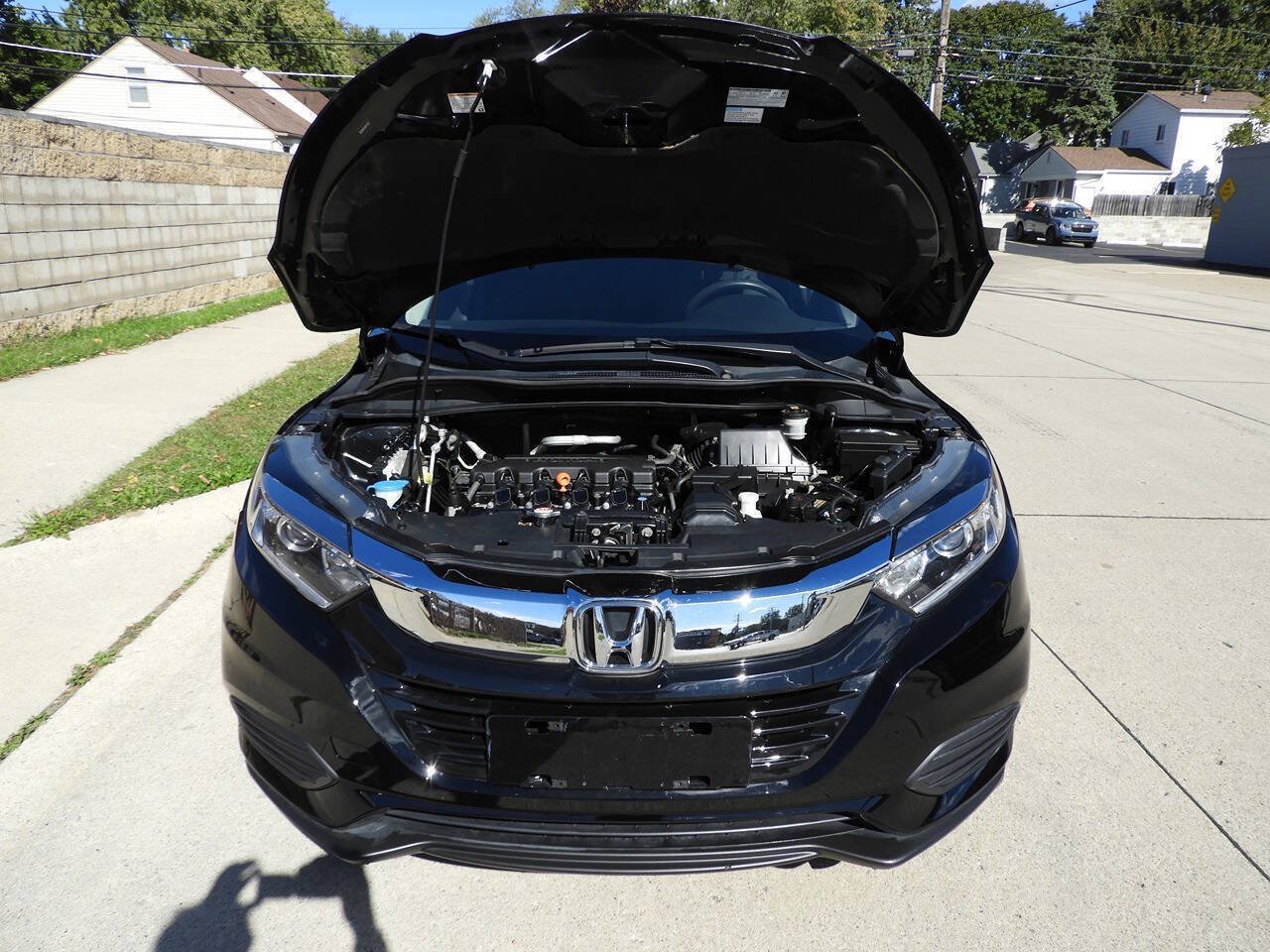 Used 2020 Honda HR-V LX image 11