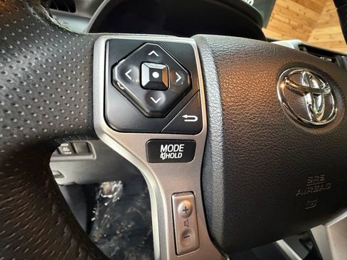 Used 2018 Toyota 4Runner SR5 image 21