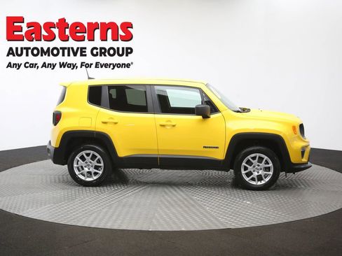 Used 2023 Jeep Renegade Latitude image 45