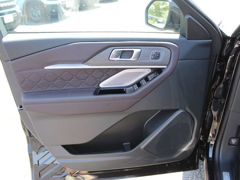 New 2026 Ford Explorer Platinum w/ LUX Leather Package AWD/4WD image 19