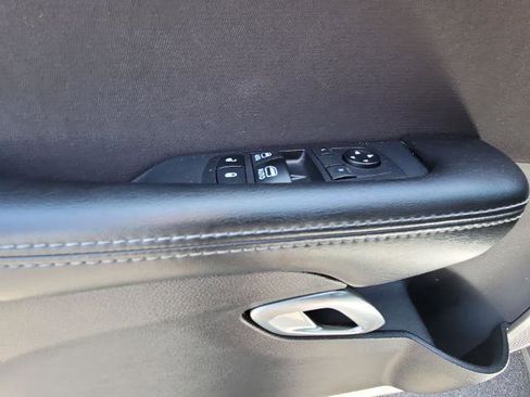 Used 2019 Dodge Challenger SXT RWD image 21