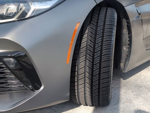 Used 2022 BMW Z4 M40i w/ Driving Assistance Package image 12