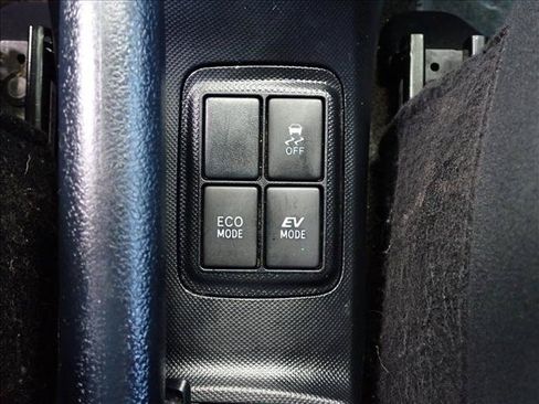 Used 2015 Toyota Prius C Two FWD image 19