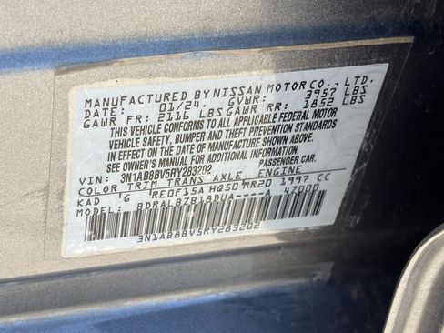 Used 2024 Nissan Sentra S FWD image 31
