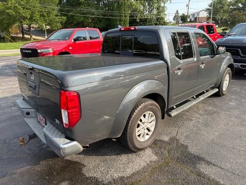 Used 2014 Nissan Frontier SV RWD image 3