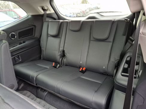 Certified 2023 Subaru Ascent Touring image 11