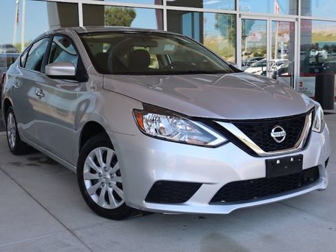 Used 2019 Nissan Sentra S FWD image 1
