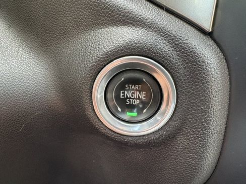 Used 2019 Chevrolet Silverado 1500 LT Trail Boss AWD/4WD image 19