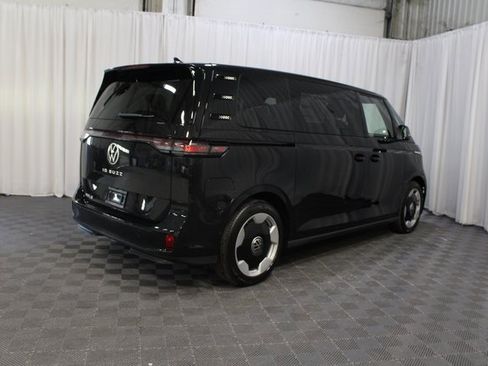 New 2025 Volkswagen ID. Buzz Pro S image 24