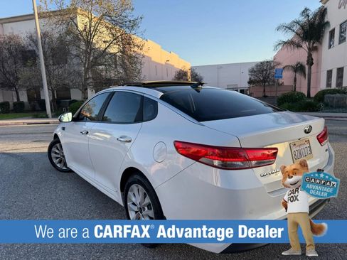 Used 2016 Kia Optima EX w/ Premium Package image 5