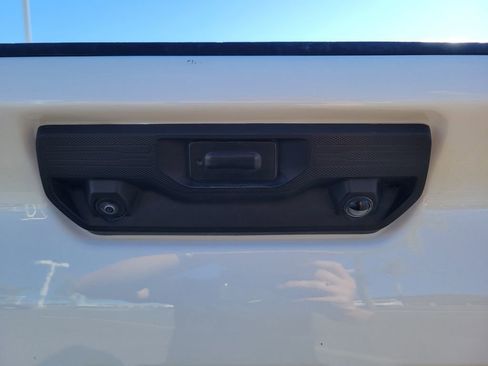 Used 2024 Chevrolet Silverado 2500 LT image 27