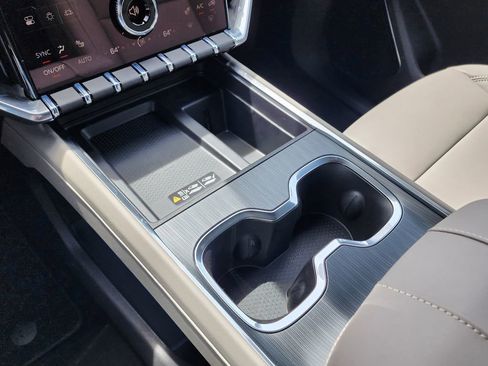 New 2026 GMC Acadia Elevation image 31