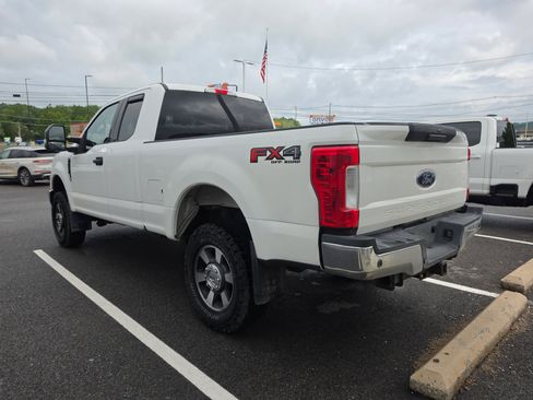 Used 2019 Ford F250 XLT w/ XLT Value Package AWD/4WD image 5