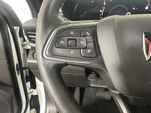 Used 2024 Buick Envista Sport Touring w/ Convenience I Package FWD image 17