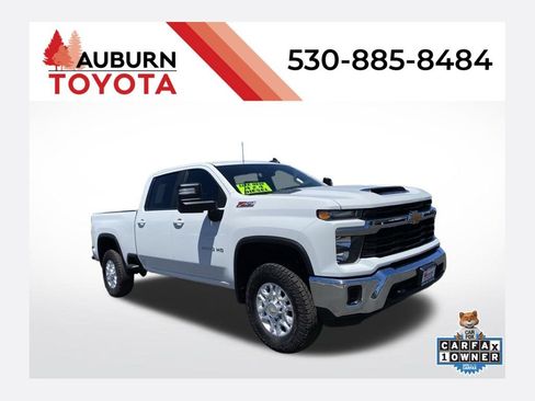 Used 2024 Chevrolet Silverado 2500 LT AWD/4WD image 1