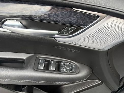 Certified 2024 Cadillac XT5 Premium Luxury w/ LPO, Floor Liner Package AWD/4WD image 19