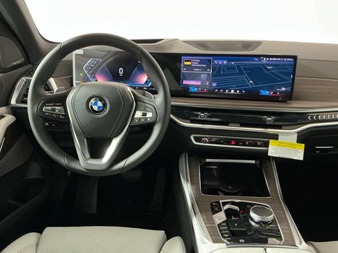 New 2026 BMW X5 xDrive40i w/ Climate Comfort Package AWD/4WD image 9