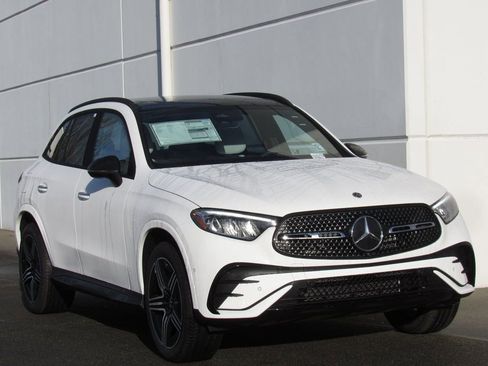 New 2026 Mercedes-Benz GLC 300 4MATIC image 2
