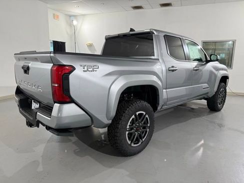New 2025 Toyota Tacoma TRD Sport image 5