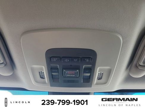 Used 2018 Toyota Camry L image 35