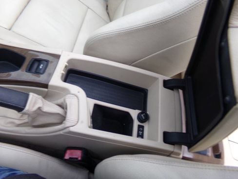 Used 2009 BMW 328i Convertible RWD image 17