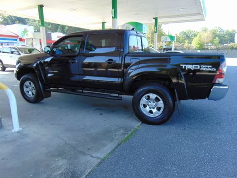 Used 2014 Toyota Tacoma 4x4 Double Cab w/ TRD Off-Road Package image 20