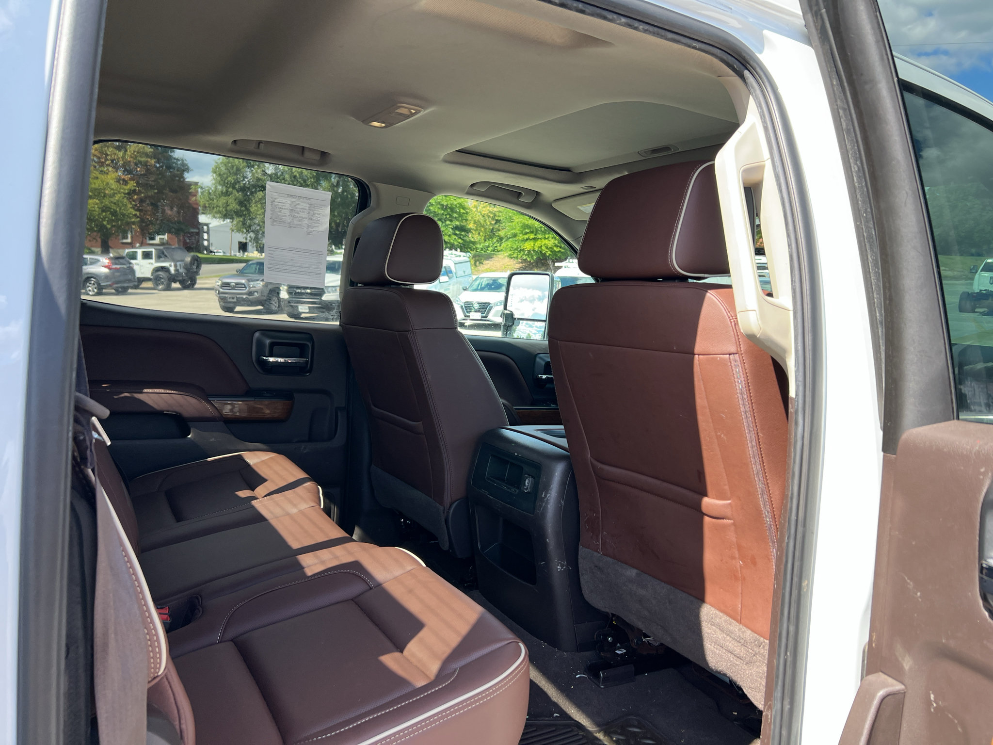 Used 2019 Chevrolet Silverado 2500 High Country w/ Duramax Plus Package AWD/4WD image 11