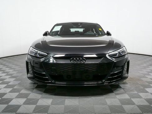 Used 2023 Audi e-tron GT Prestige image 35