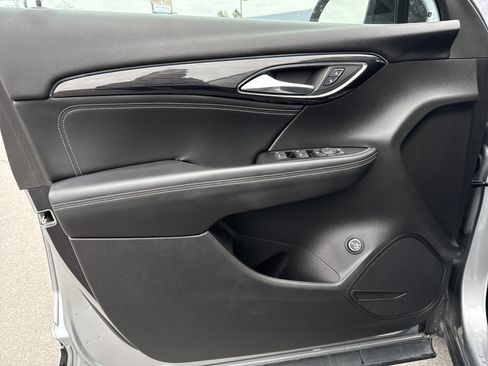 Used 2023 Buick Envision Preferred w/ Sport Touring Package image 15