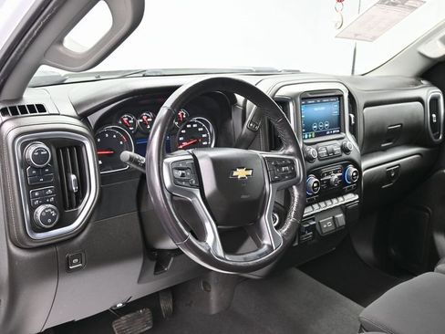 Used 2022 Chevrolet Silverado 2500 LT w/ Convenience Package image 18